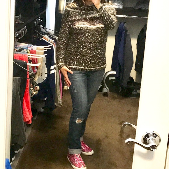 Metallic fold down knit sweater - Picture 2 of 8